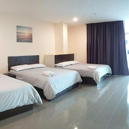 Hotel Pangkor Sj Pekan Pangkor Екстериор снимка