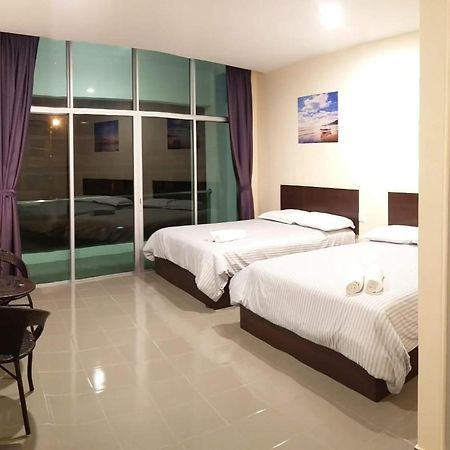 Hotel Pangkor Sj Pekan Pangkor Екстериор снимка