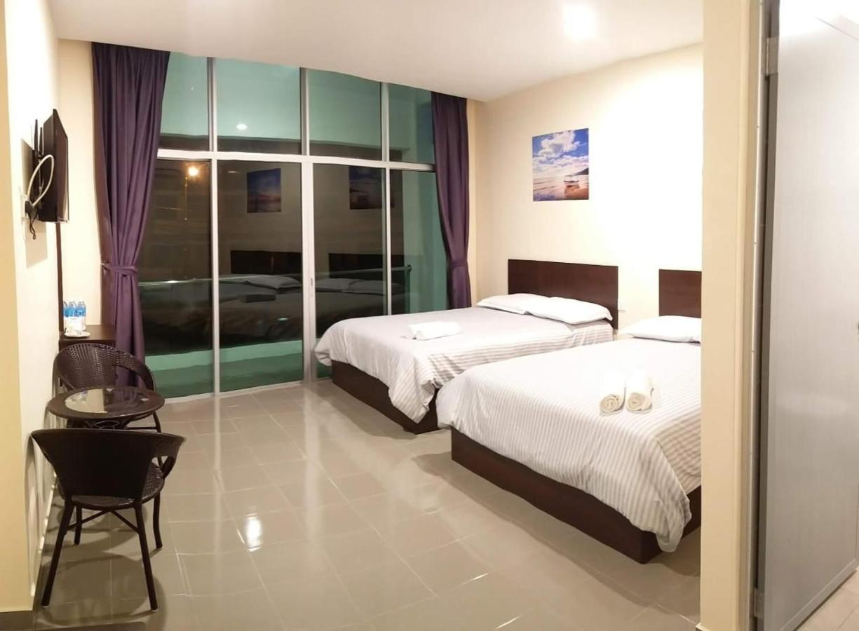 Hotel Pangkor Sj Pekan Pangkor Екстериор снимка