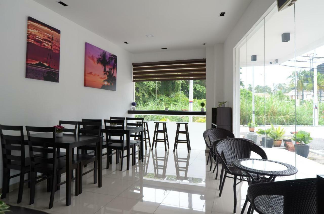 Hotel Pangkor Sj Pekan Pangkor Екстериор снимка