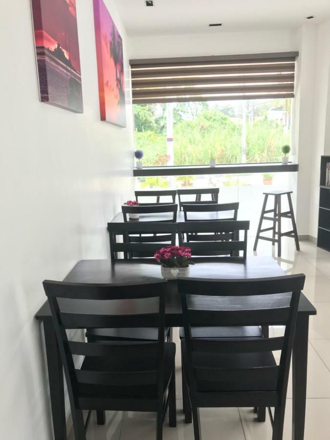 Hotel Pangkor Sj Pekan Pangkor Екстериор снимка