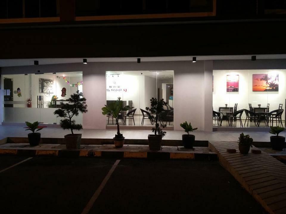 Hotel Pangkor Sj Pekan Pangkor Екстериор снимка